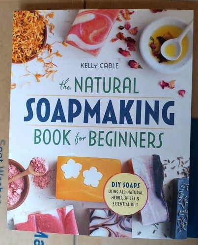 The natural soap - natural, book